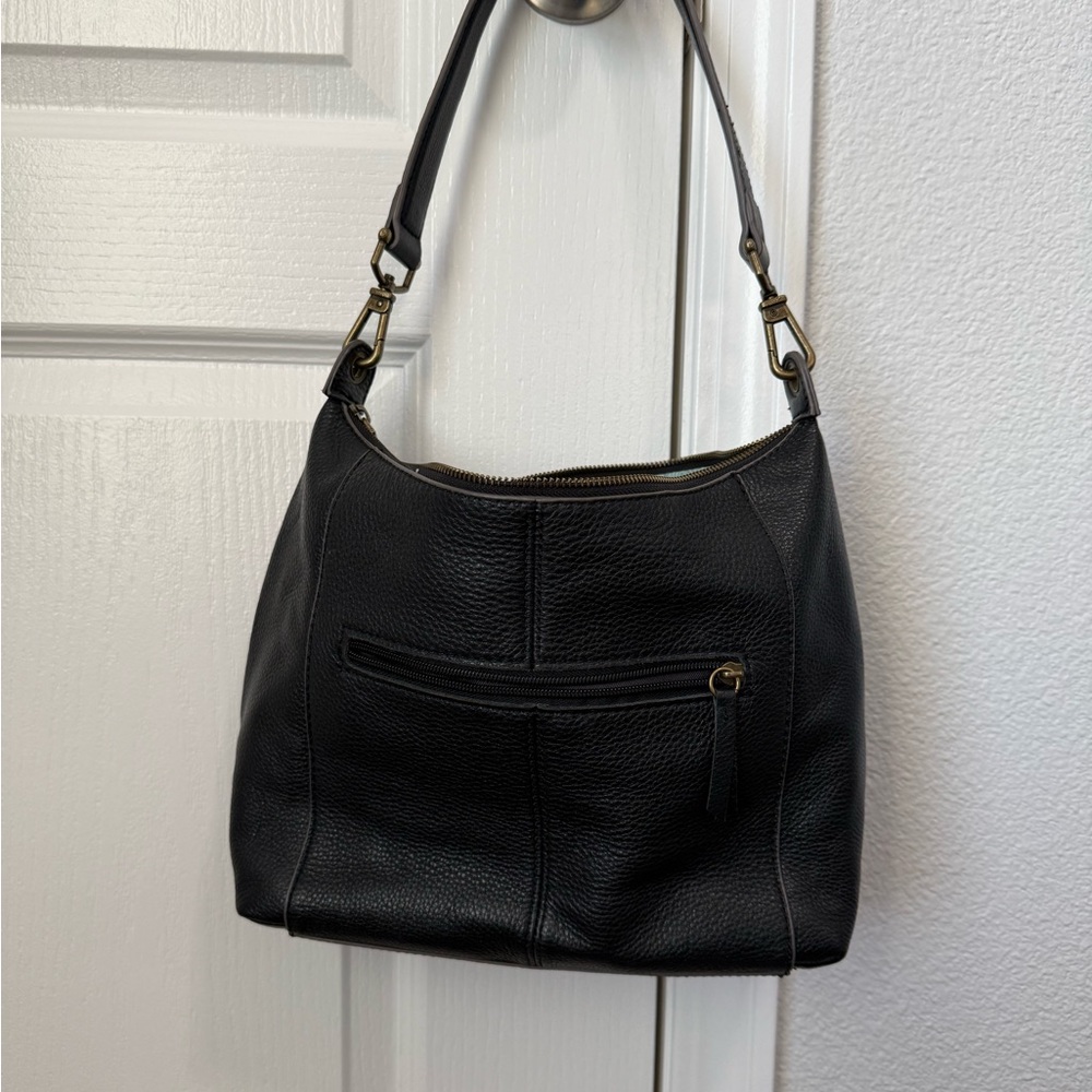 Elegant Black Leather Shoulder Bag
